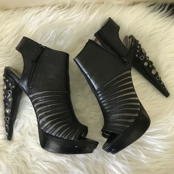 bebe Shoes - 🚨 Booties Alert 🚨